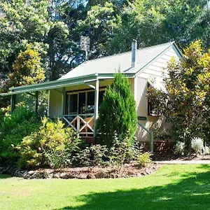 Lodge Bendles 